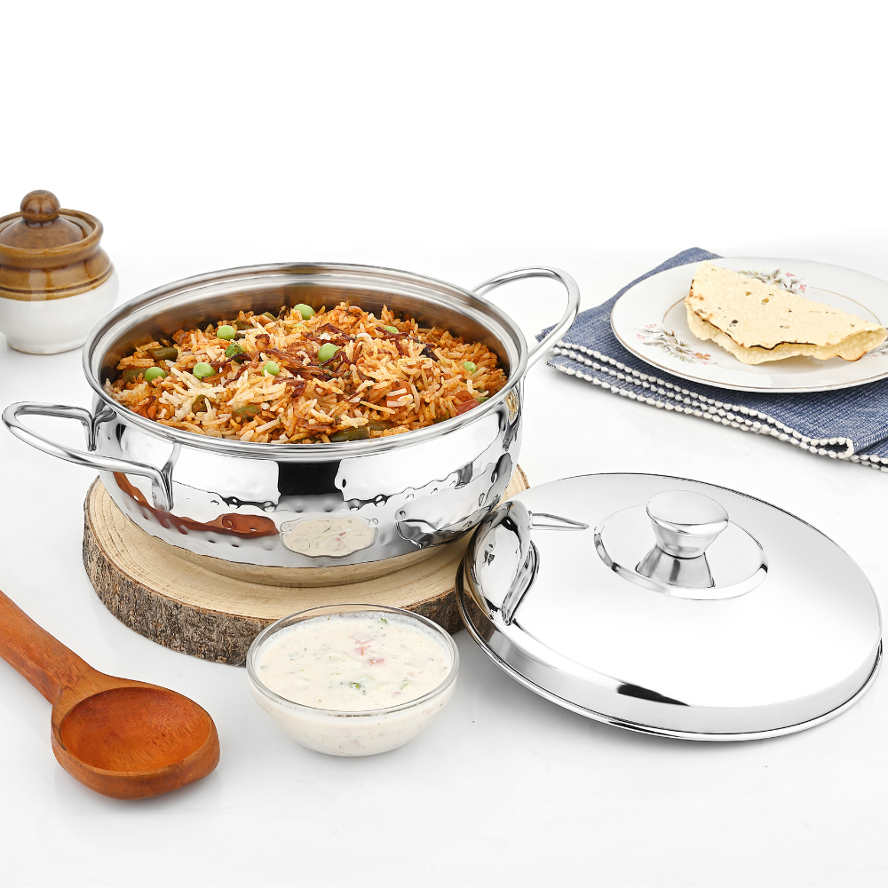 Vinod Stainless Steel Milano Hammered Serving Casserole with Steel Lid & Side Handles, top view