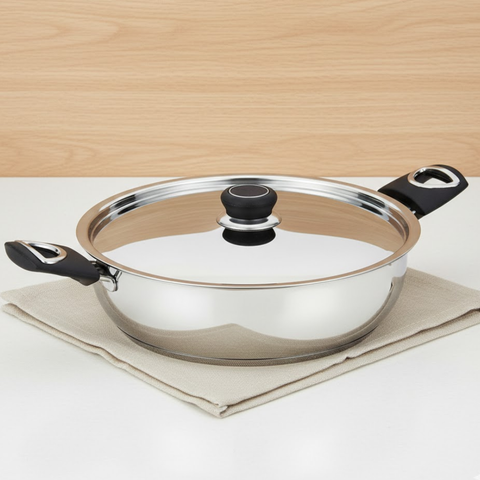 Vinod Doniv Stainless Steel Sorrento Sandwich Bottom Kadai with Lid, front view