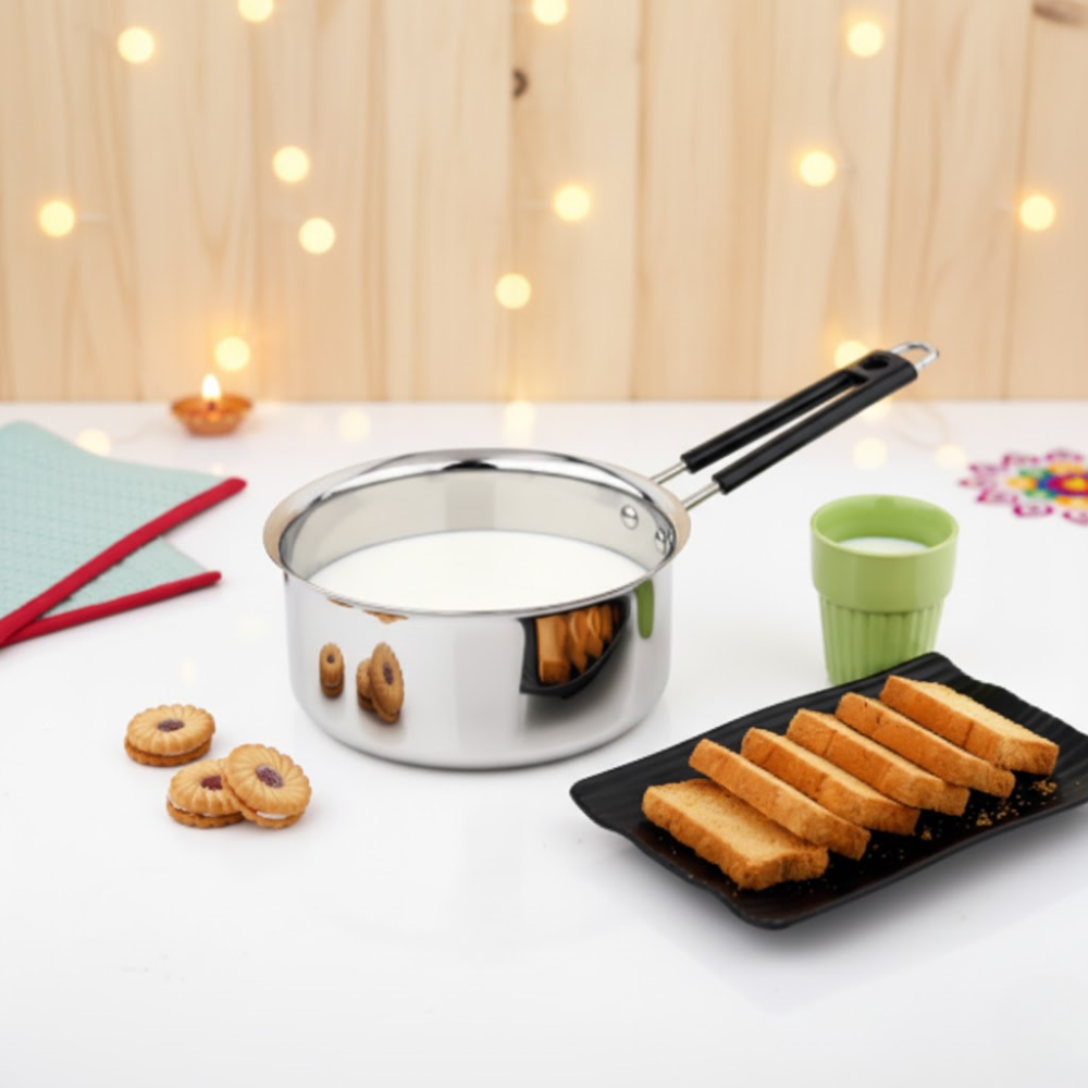 VINOD Stainless Steel Royal Saucepan with Long Side Handle, Tea / Milk Pan, Capacity 1800ml (No 11)