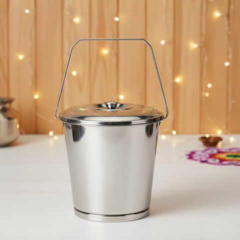 विनोद स्टेनलेस स्टील बाल्टी ढक्कन संख्या 12 के साथ - क्षमता 9.5 लीटर