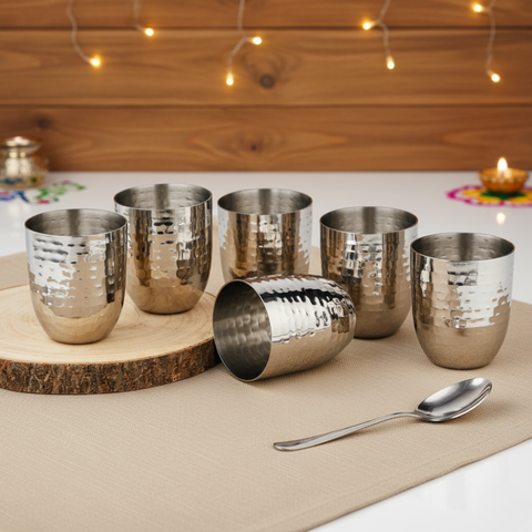 विनोद स्टेनलेस स्टील प्रीमियम ग्लास (हैमरेड) - एक बॉक्स में छह ग्लास (300 मिली)