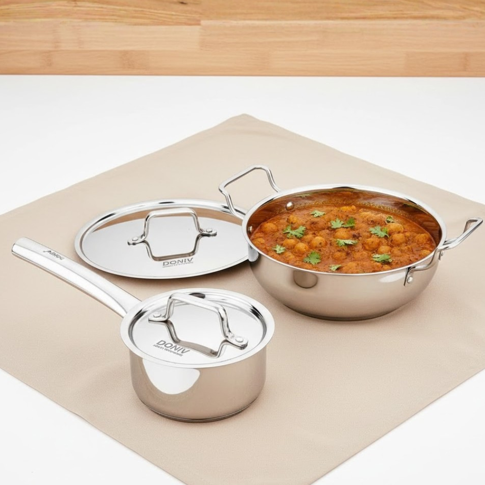 Vinod Doniv 2 piece Majestic cookware set, 14 cm sauce pan and 24 cm kadhai with lids, full set group shot