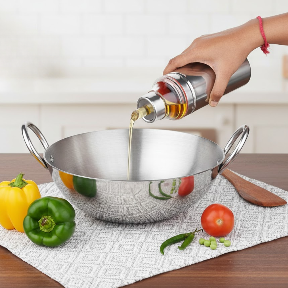 Vinod Stainless Steel Oil Pot –1000 ml with Anti-Drip Spout, Rust-Free, Easy to Clean, Transparent Lid for Easy Monitoring