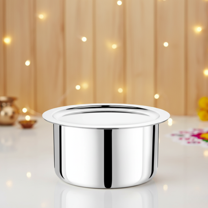 विनोद डोनिव टाइटेनियम ट्रिपली स्टेनलेस स्टील टॉप कवर के साथ 24 सेमी, 6300 मिलीलीटर क्षमता, इंडक्शन फ्रेंडली 