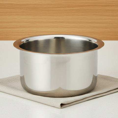 Vinod claro heavy gauge stainless steel tope (plain), 1.5 mm, capacity 3000 ml, front view